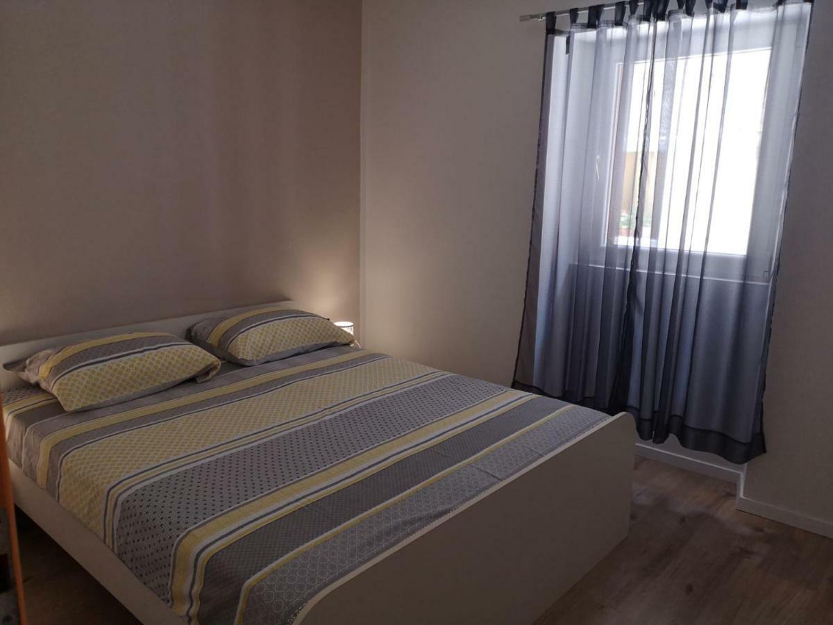 Apartment Asja Old City Center Pula Zewnętrze zdjęcie