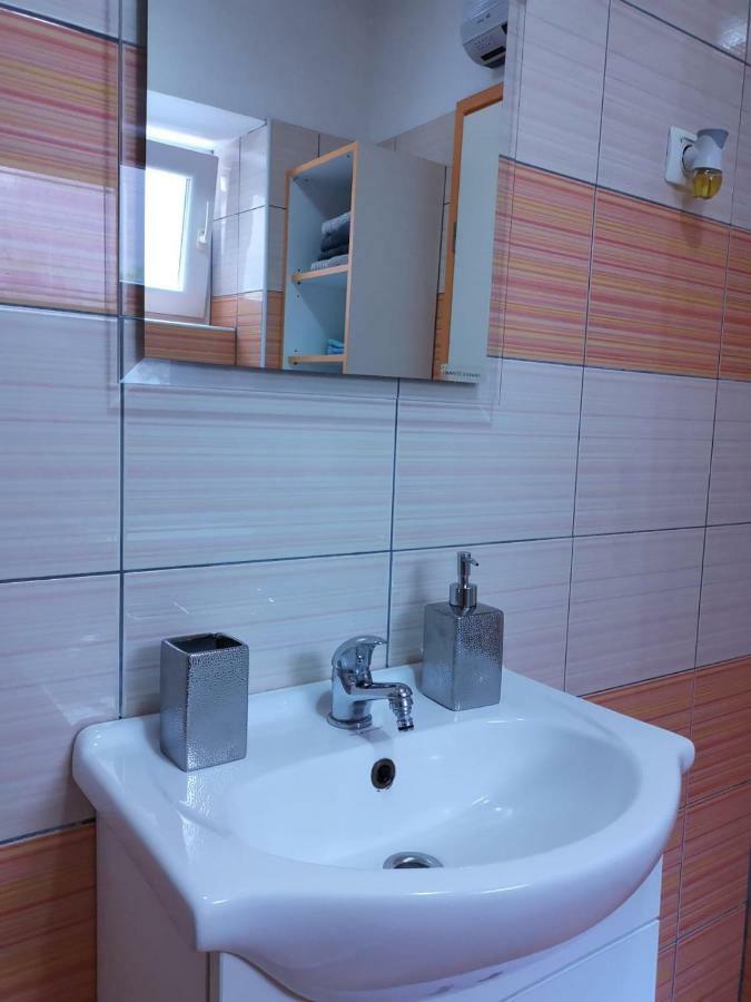 Apartment Asja Old City Center Pula Zewnętrze zdjęcie