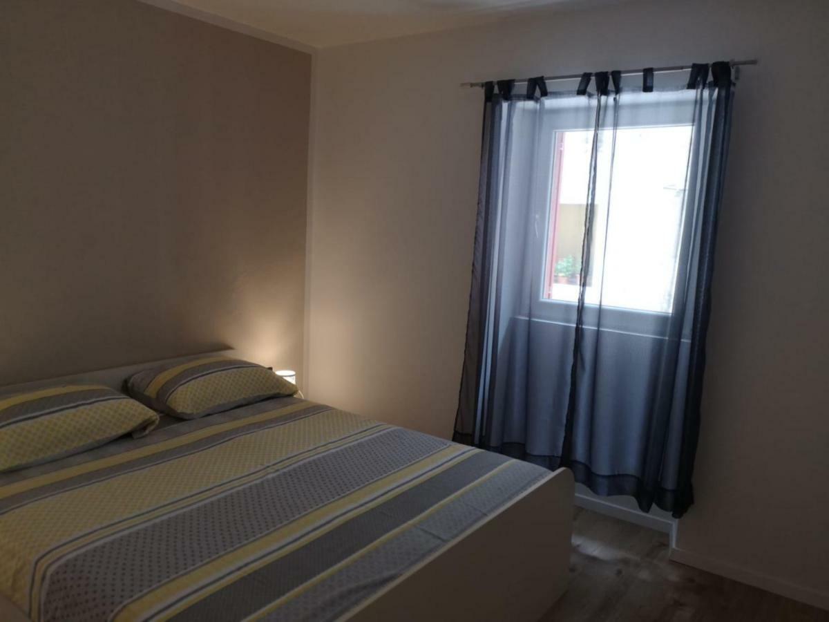 Apartment Asja Old City Center Pula Zewnętrze zdjęcie